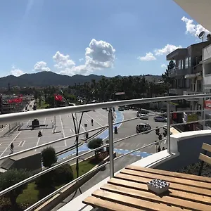  Апартаменты Trea Homes Marina Suites